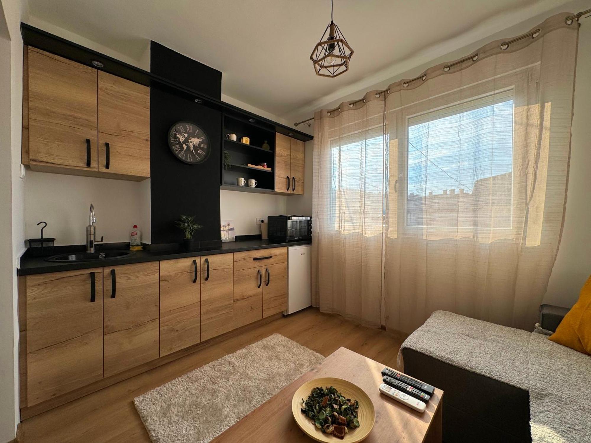 Vuk Apartman Доньи-Милановац Экстерьер фото